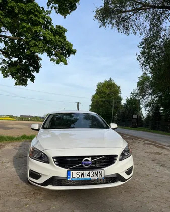 samochody osobowe Volvo S60 cena 65500 przebieg: 104000, rok produkcji 2017 z Lublin